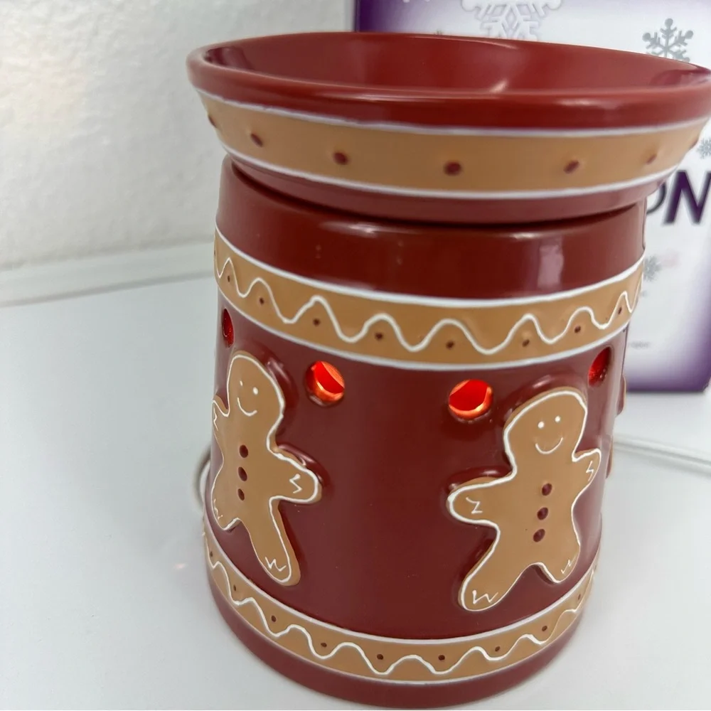 Scentsy Ginger Bread Man Warmer Full Size 2011 Retired Christmas Decor
